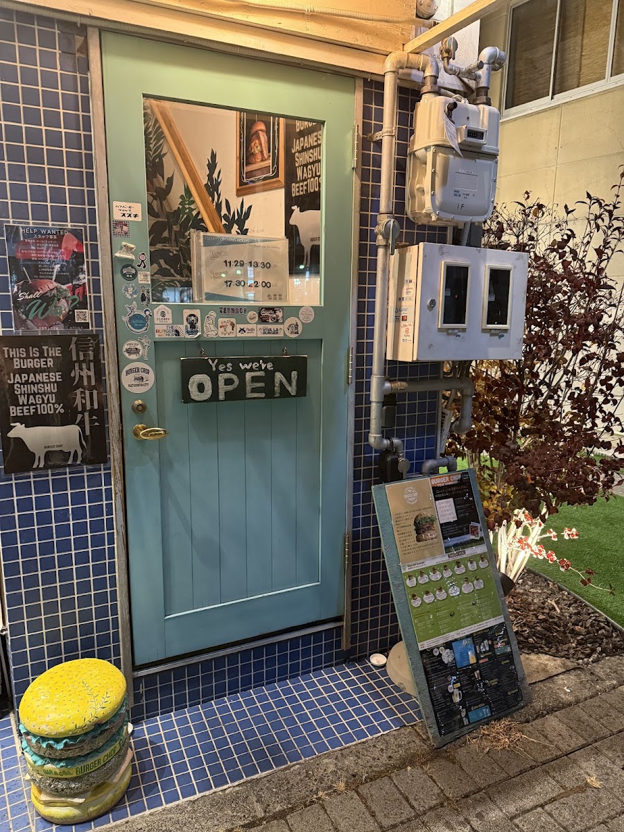 Bar & Grill Burger Chop